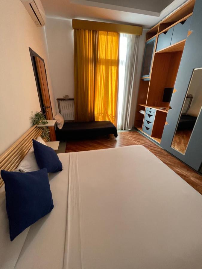 Lanova 21 Rooms Наполи Екстериор снимка
